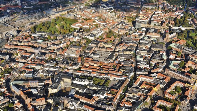 Luftfoto af by