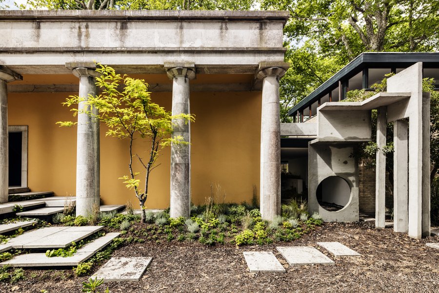 Pavillonen i 2017 med Kirstine Roepstorffs udstilling. Foto: Anders Sune Berg.